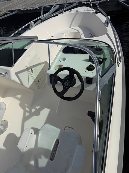 Yamarin 5220 med Yamaha F100 – Perfekt til dagsturer | Leies ut 6 of 6