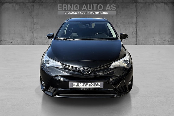 Toyota Avensis 3 of 5
