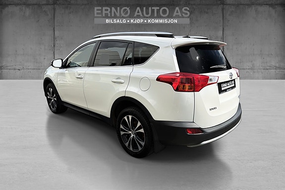 Toyota RAV4 5 of 5