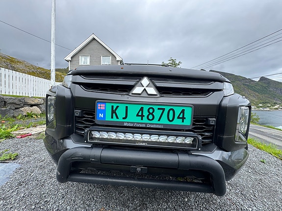 Mitsubishi L200 3 of 5