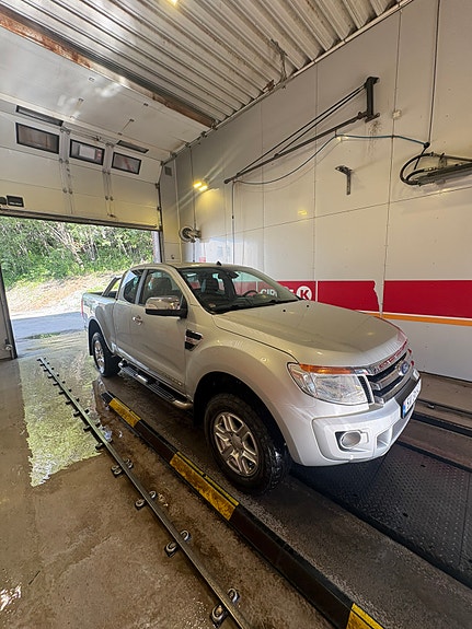 Ford Ranger 3 of 11