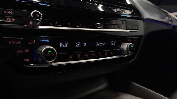 BMW 530e 30 of 30