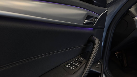 BMW 530e 17 of 30