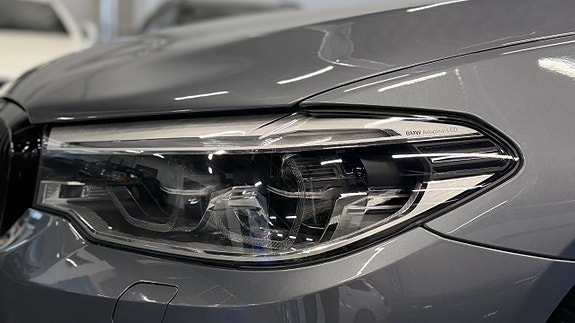 BMW 530e 5 of 5