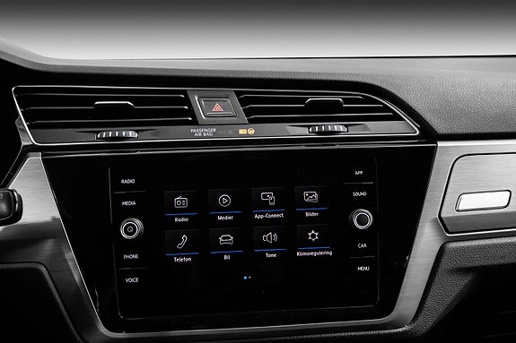 Volkswagen Touran 22 of 30