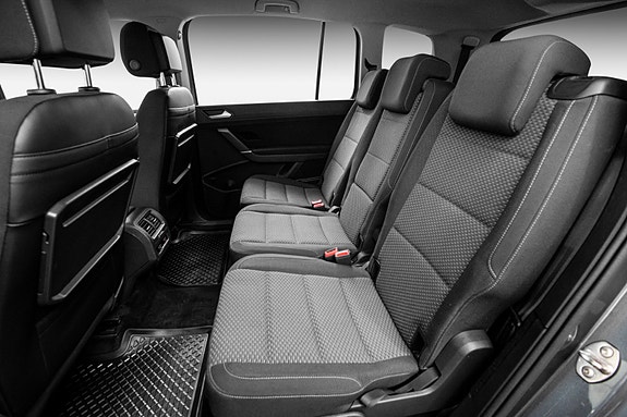 Volkswagen Touran 14 of 30