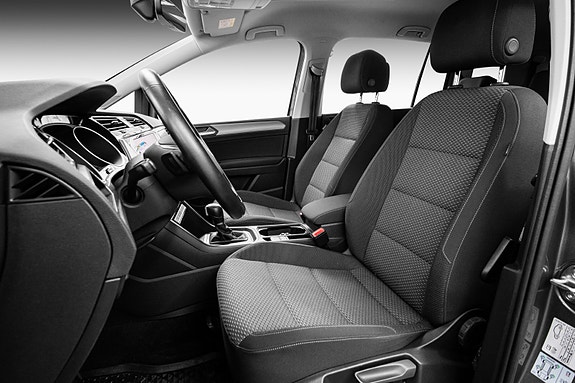 Volkswagen Touran 10 of 30