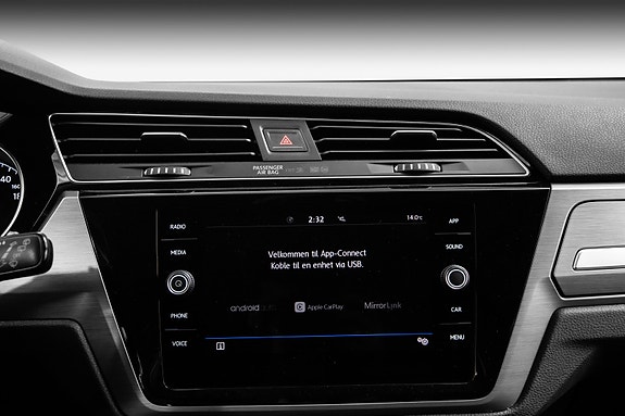 Volkswagen Touran 26 of 30