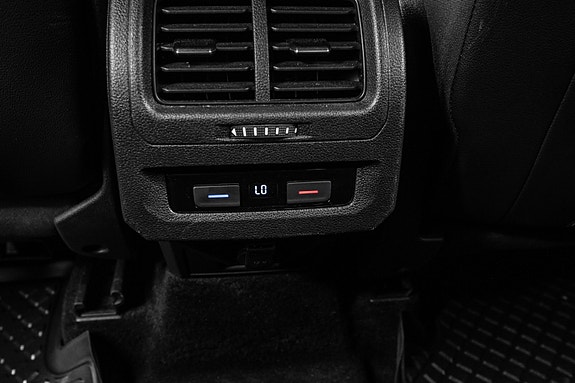 Volkswagen Touran 17 of 30