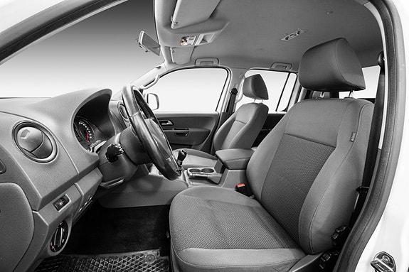 Volkswagen Amarok 11 of 26