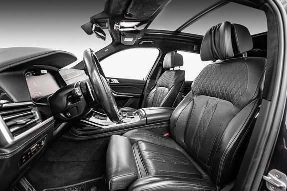 BMW X7 15 of 30