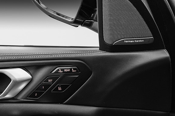 BMW X7 20 of 30