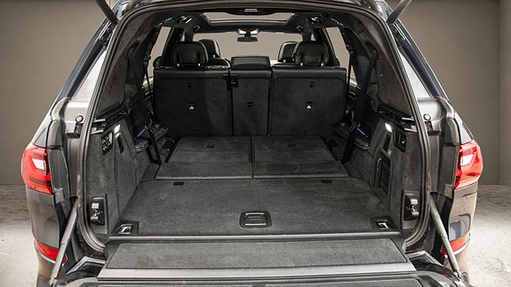 BMW X7 9 of 30