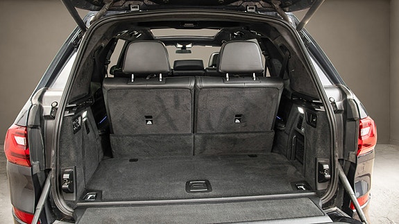 BMW X7 8 of 30