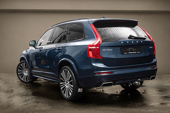 Volvo XC90 4 of 5