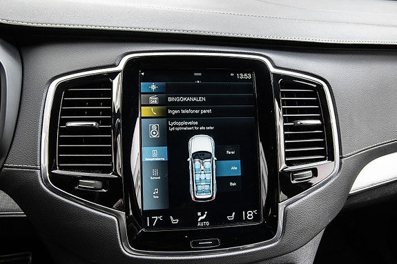 Volvo XC90 28 of 30