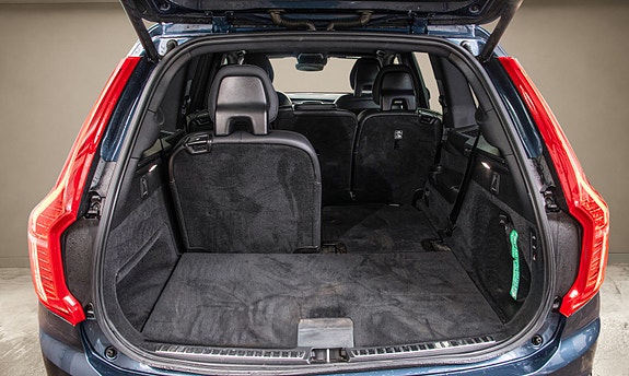Volvo XC90 6 of 30