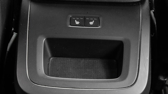 Volvo XC90 18 of 30