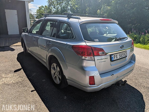 Subaru Outback 4 of 5
