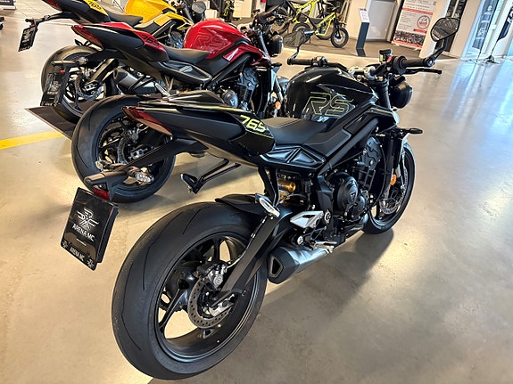 Triumph Street Triple 765 RS 7 of 14