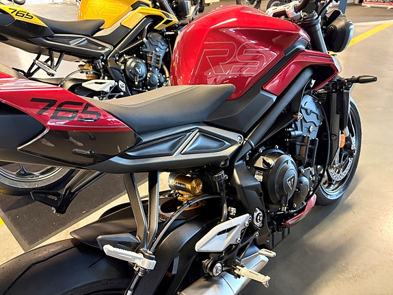 Triumph Street Triple 765 RS 13 of 14