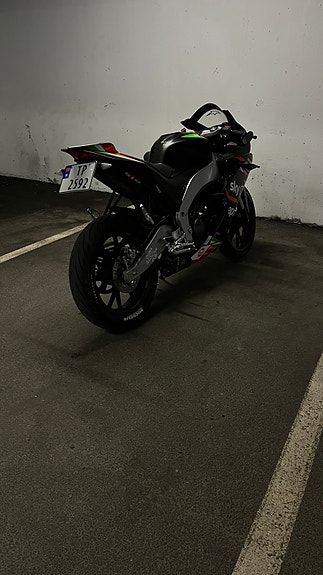 Aprilia RS 125 5 of 10