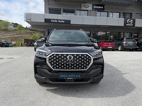 KGM Rexton 2 of 15