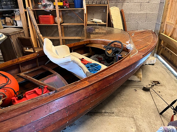 Sjelden Norsk Mahogni Racer. Restaureringsprosjekt. 3 of 6