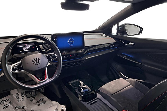 Volkswagen ID.4 GTX 7 of 10
