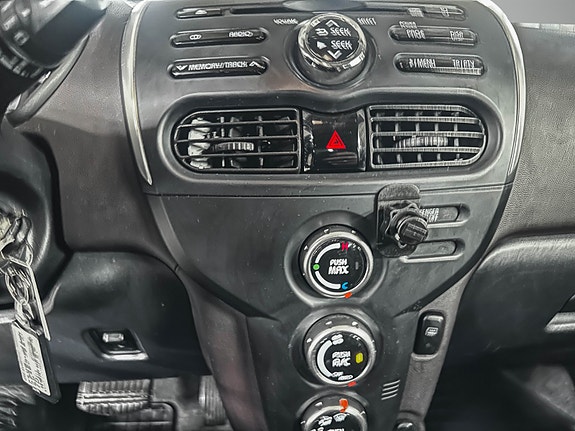 Mitsubishi i-Miev 15 of 29