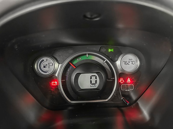Mitsubishi i-Miev 13 of 29