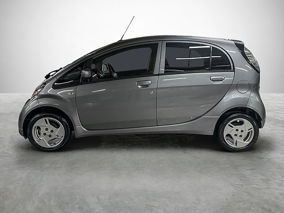 Mitsubishi i-Miev 2 of 29
