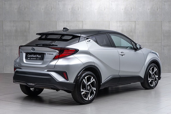 Toyota C-HR 7 of 20