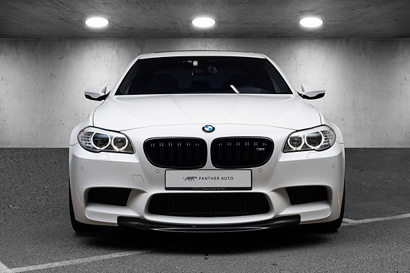 BMW M5 4 of 5
