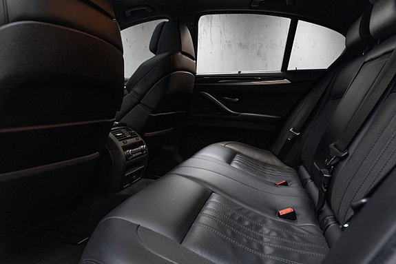BMW M5 30 of 30