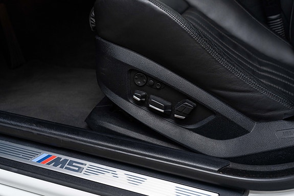 BMW M5 26 of 30