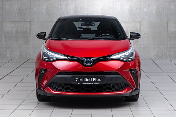 Toyota C-HR 4 of 20