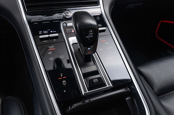 Porsche Panamera 4 15 of 30