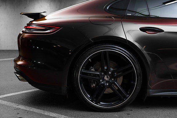 Porsche Panamera 4 7 of 30