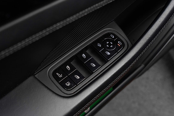 Porsche Panamera 4 22 of 30