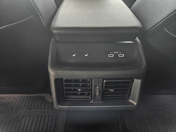 Subaru Solterra 27 of 30