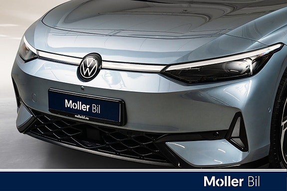 Volkswagen ID.7 2 of 18