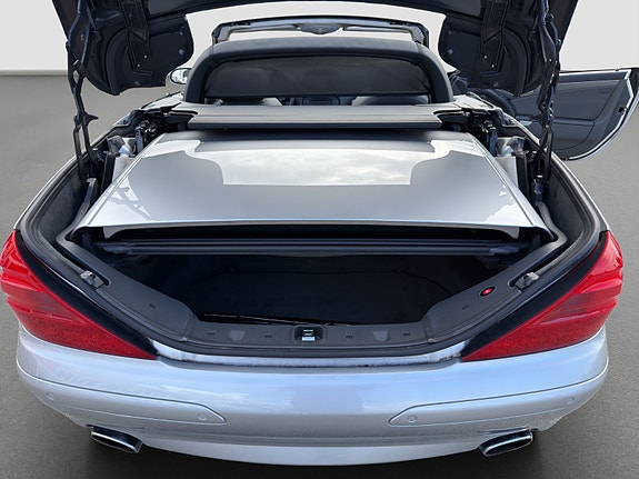 Mercedes-Benz SL500 27 of 30