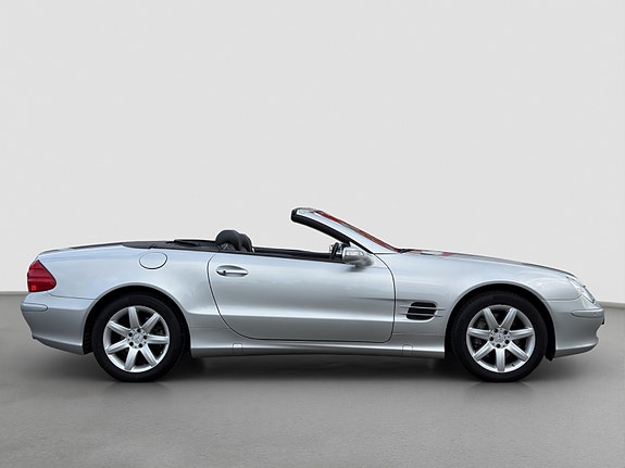 Mercedes-Benz SL500 6 of 30