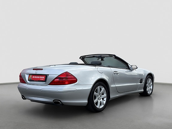 Mercedes-Benz SL500 5 of 30