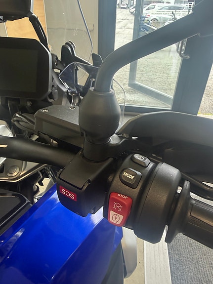 BMW R 1300 GS 7 of 10