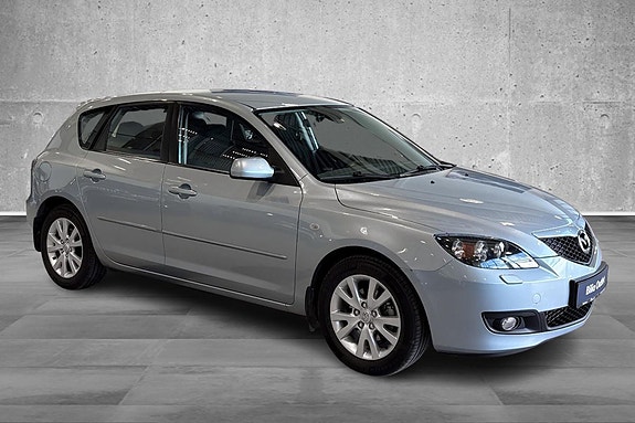 Mazda 3 3 of 5