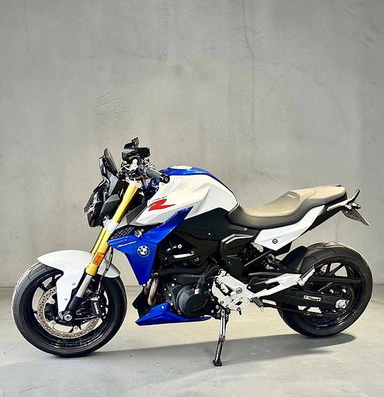 BMW F 900 R 4 of 15
