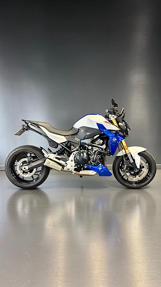 BMW F 900 R 6 of 15