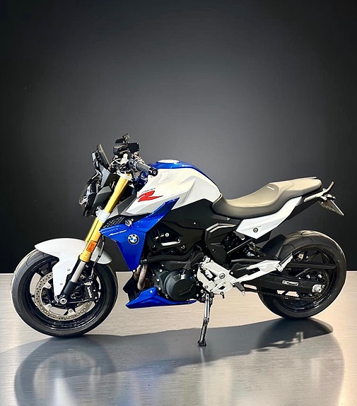 BMW F 900 R 5 of 15